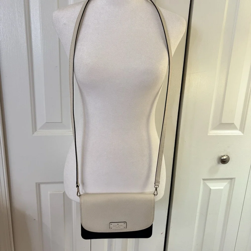 Kate Spade New York Colorblock Ivory Black Leather Small Crossbody Bag